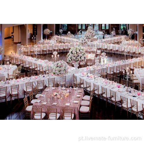 Cadeiras de plástico cristalinas para o banquete do evento